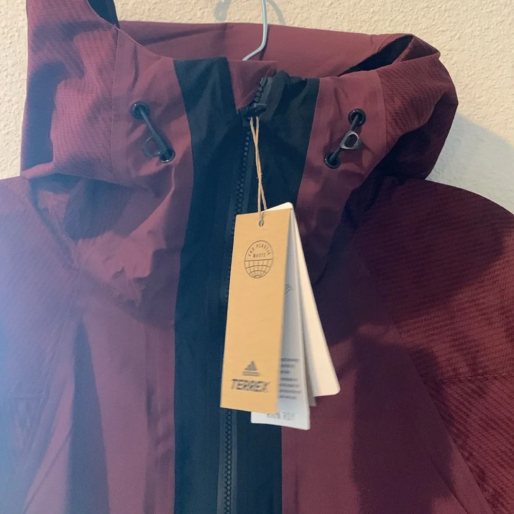 TT: adidas - Women's Terrex Techrock Rain.Rdy Anorak Waterproof Jacket (HU18… - Picture 7 of 16